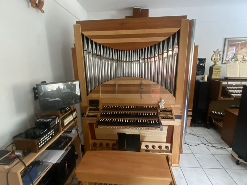 Hausorgel 6/III/P + 2 Tr. + plus Unitlade 12/III/P