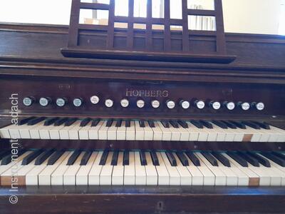 Hofberg Pedalharmonium 10/II+P