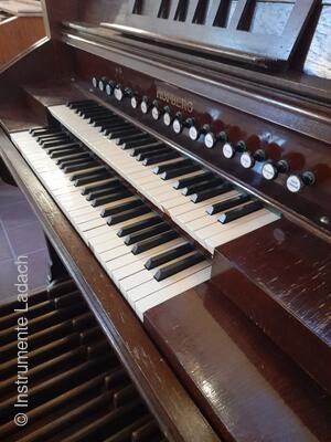 Hofberg Pedalharmonium 10/II+P