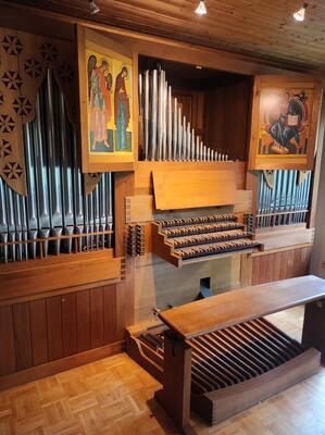 Hausorgel 26/IV+P
