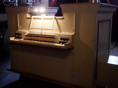 Truhenorgel 8/II