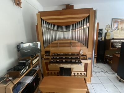Hausorgel 6/III/P + 2 Tr. + plus Unitlade 12/III/P