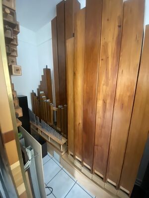Hausorgel 6/III/P + 2 Tr. + plus Unitlade 12/III/P