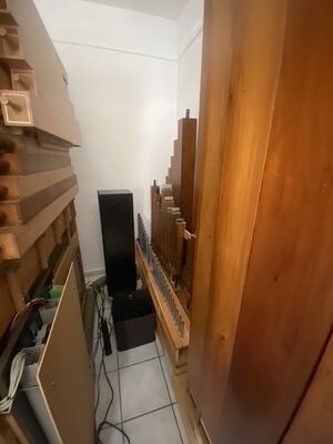 Hausorgel 6/III/P + 2 Tr. + plus Unitlade 12/III/P